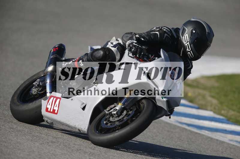 /Archiv-2024/02 29.01.-02.02.2024 Moto Center Thun Jerez/Gruppe gruen-green/414